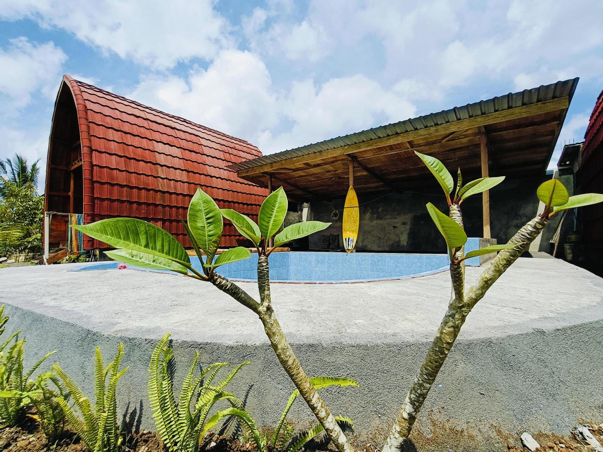 Raturinjani Homestay Selong Exterior photo